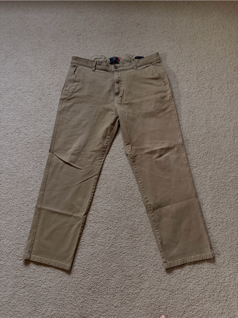 Dockers Men's Chinos in Khaki